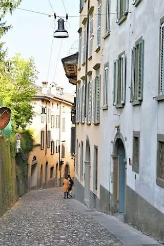 Holiday home Bergamo Tra Alta E Bassa: St Apartments Italy